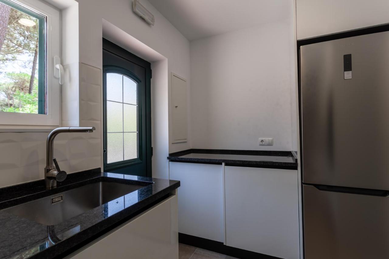 Ocean, Pines And Mountain - Renovated February 2025 - Ac Villa Colares Exterior photo